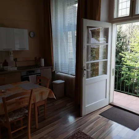 Apartment Corona Апартаменты *