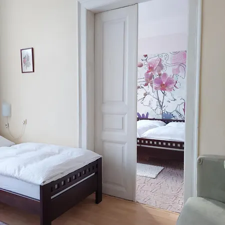 Apartment Corona Апартаменты